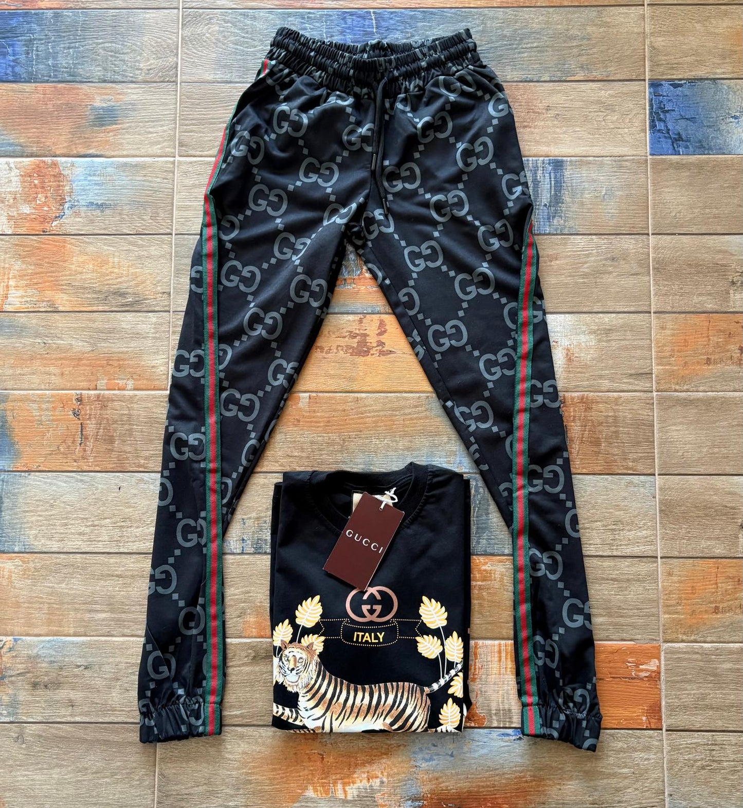 ДАМСКИ ЕКИП GUCCI