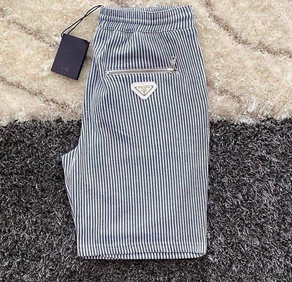 КЪСИ ПАНТАЛОНИ PRADA