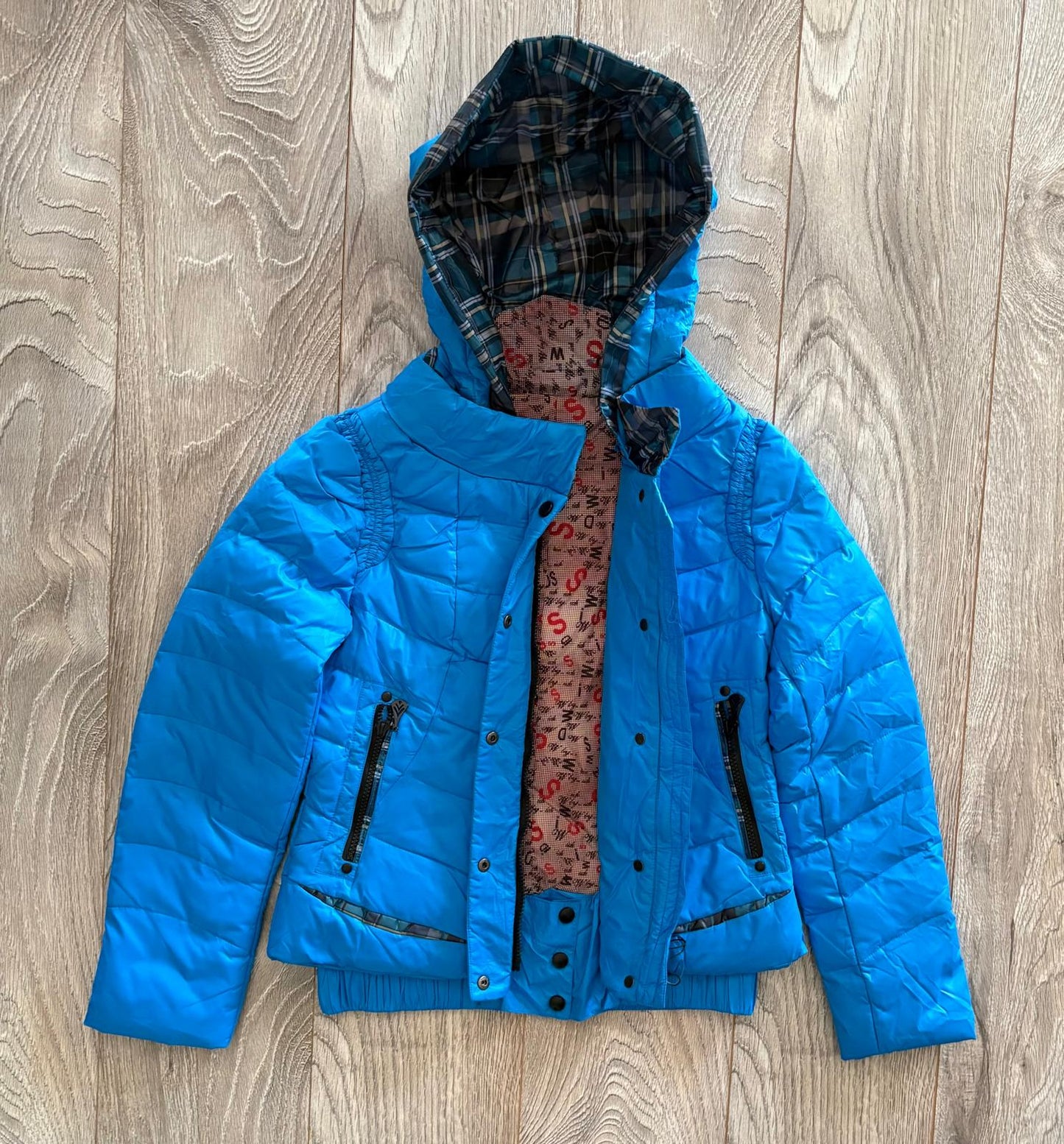 ДАМСКО ЯКЕ BURBERRY
