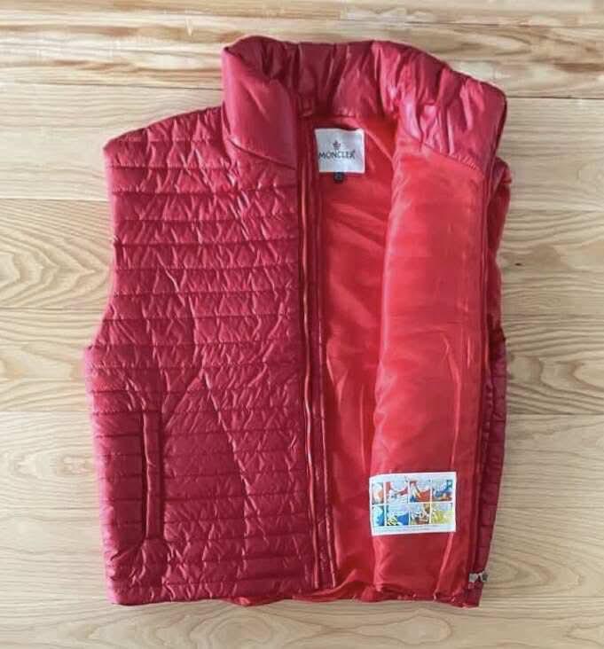 ЕЛЕК MONCLER