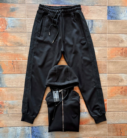 ЕКИП EMPORIO ARMANI