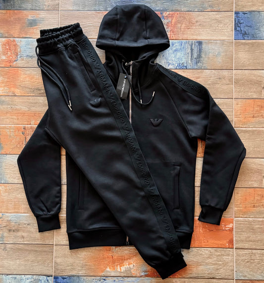 ЕКИП EMPORIO ARMANI
