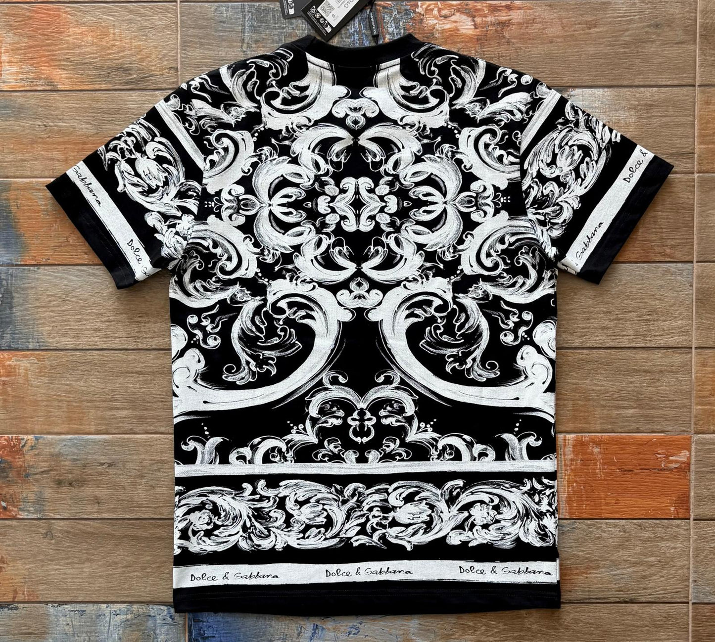 БЯЛА  МЪЖКА ТЕНИСКА  DOLCE GABBANA
