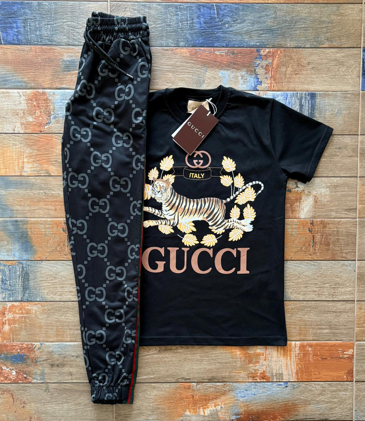 ДАМСКИ ЕКИП GUCCI