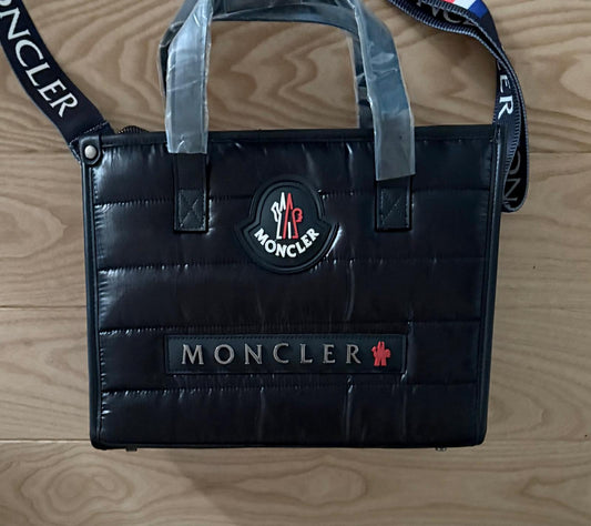 ДАМСКА ЧАНТА MONCLER