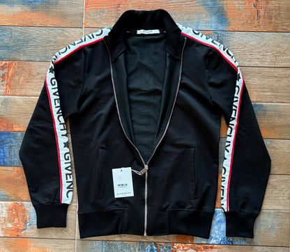 ГОРНИЩЕ  ЕКИП GIVENCHY