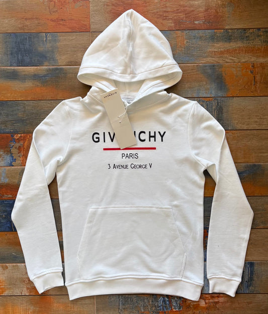 СУИЧЪР GIVENCHY