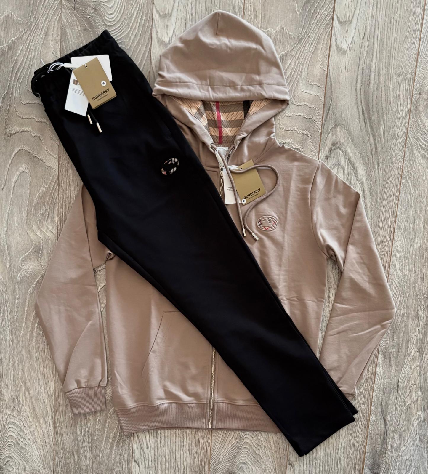 ЕКИП BURBERRY