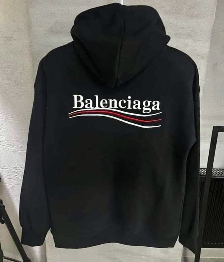 СУИЧЪР BALENCIAGA
