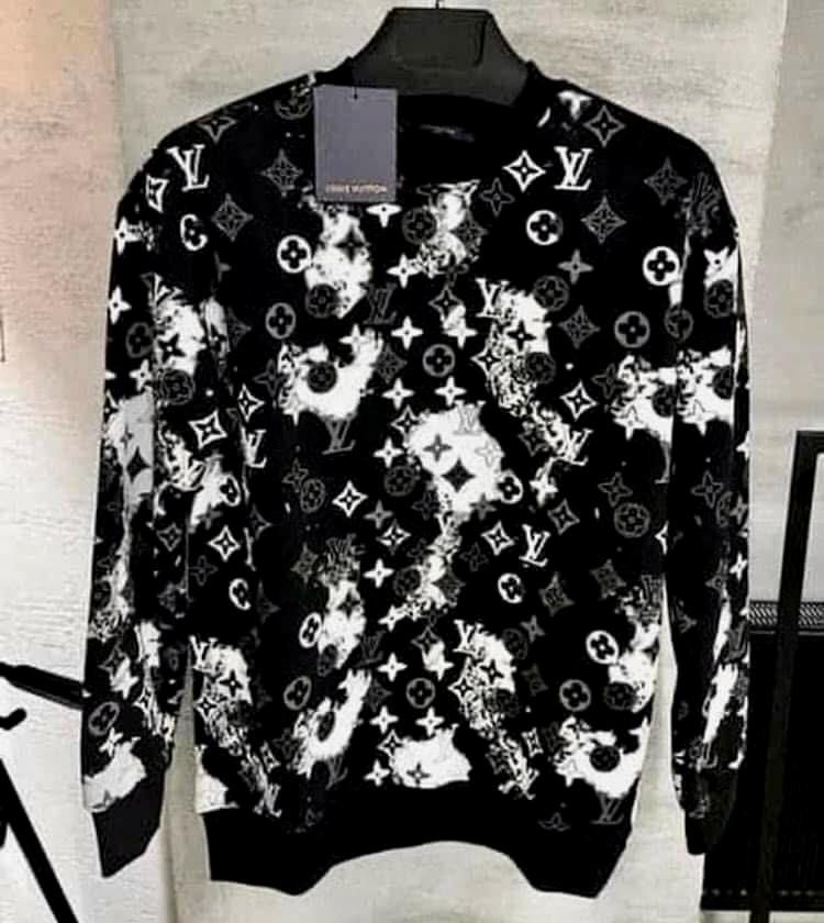 LOUIS VUITTON БЛУЗА