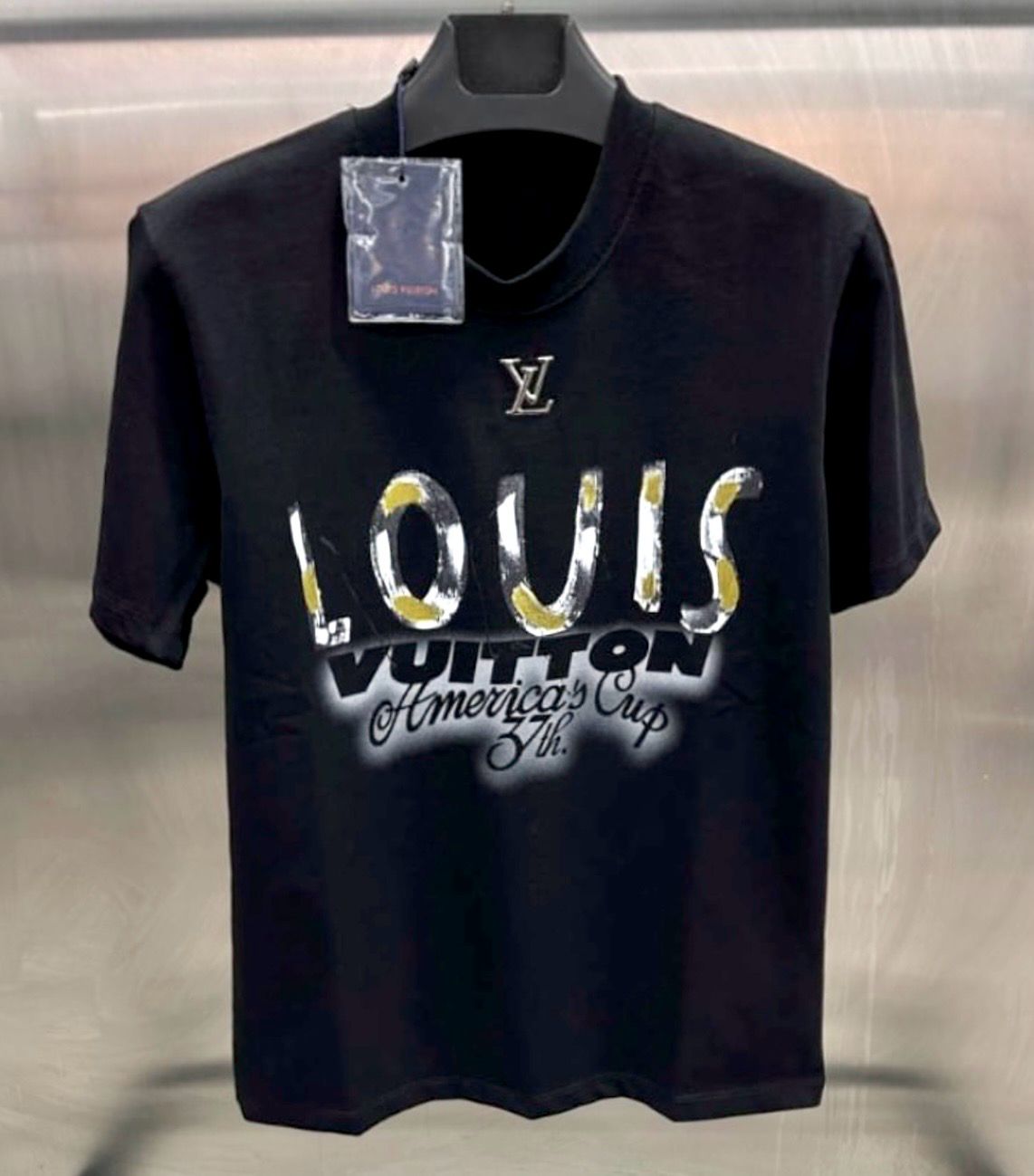 ТЕНИСКА LOUIS