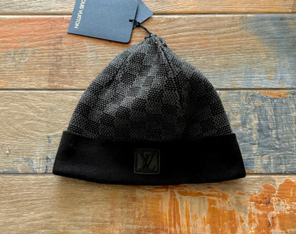 LOUIS VUITTON  ШАПКА
