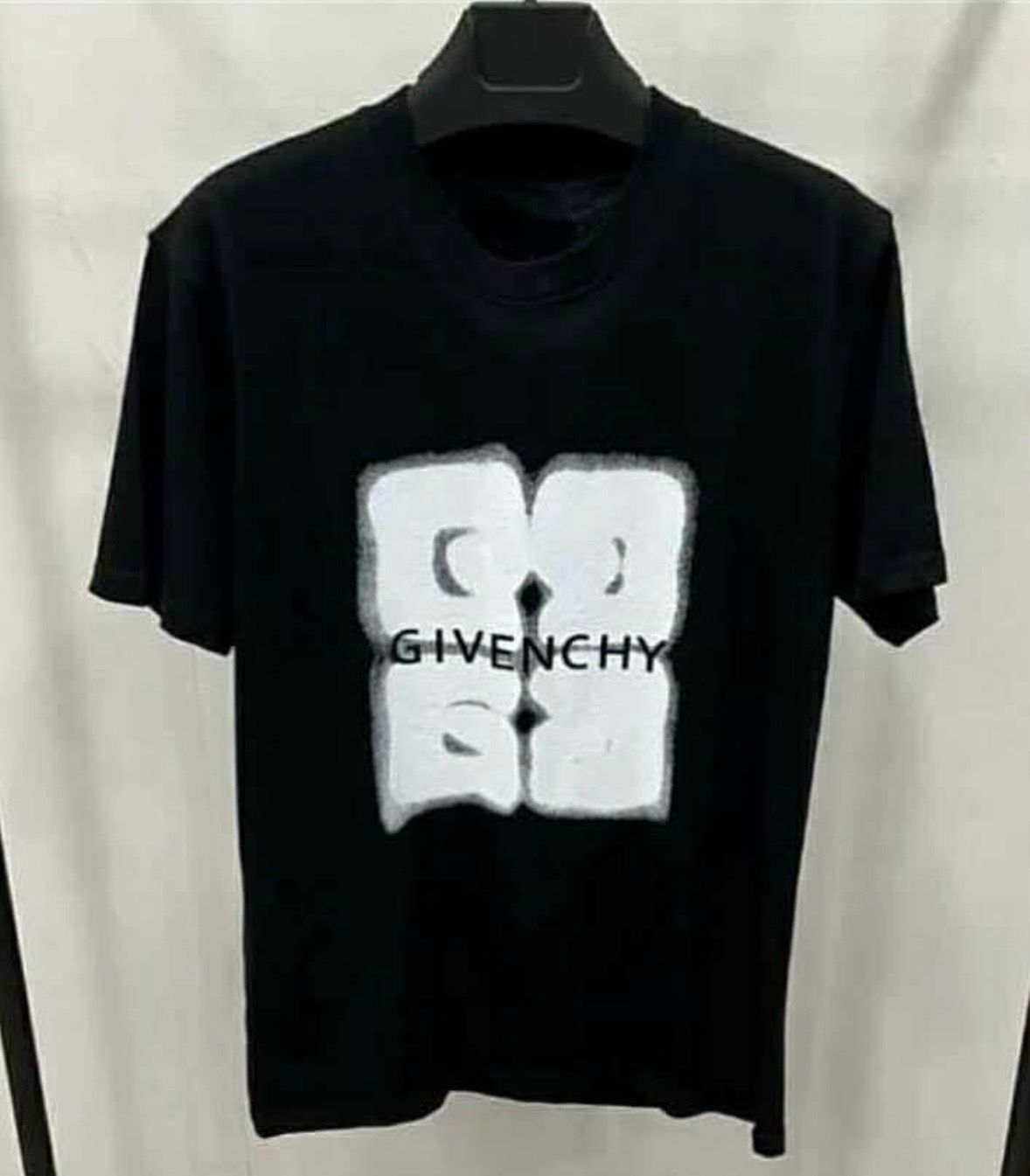 ТЕНИСКА GIVENCHY