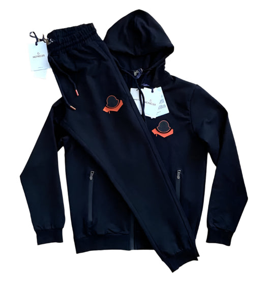 ЕКИП MONCLER