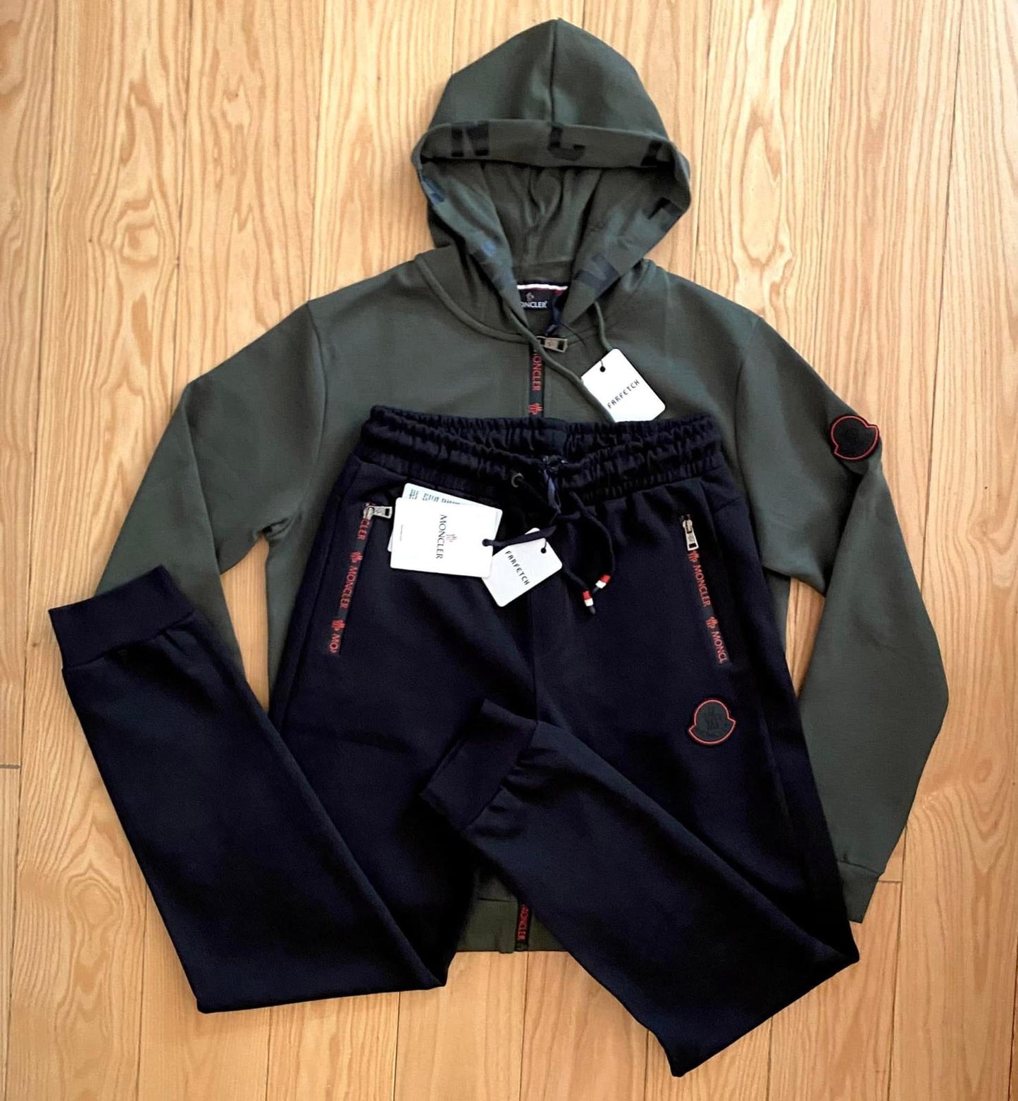 ЕКИП MONCLER