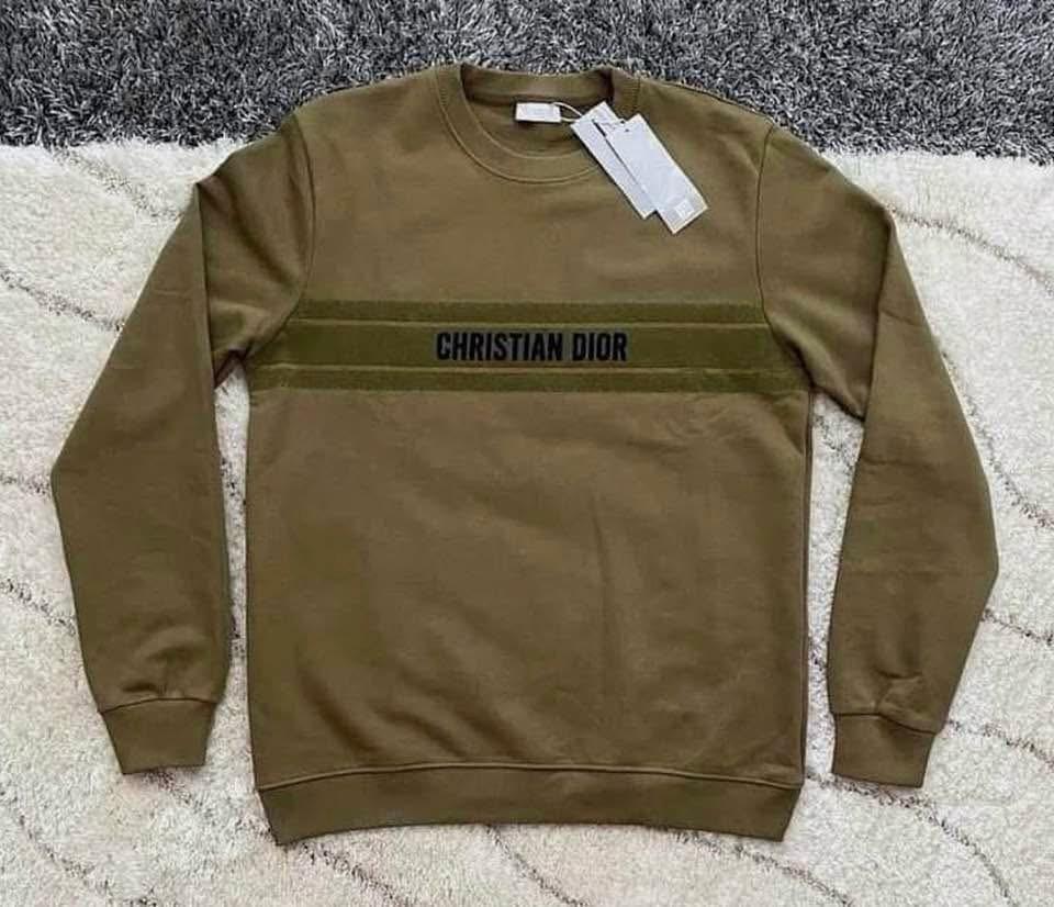 СУИЧЪР DIOR