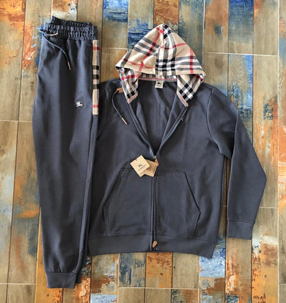 ЕКИП BURBERRY