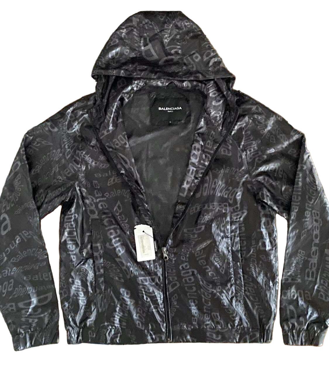 ЯКЕ Balenciaga