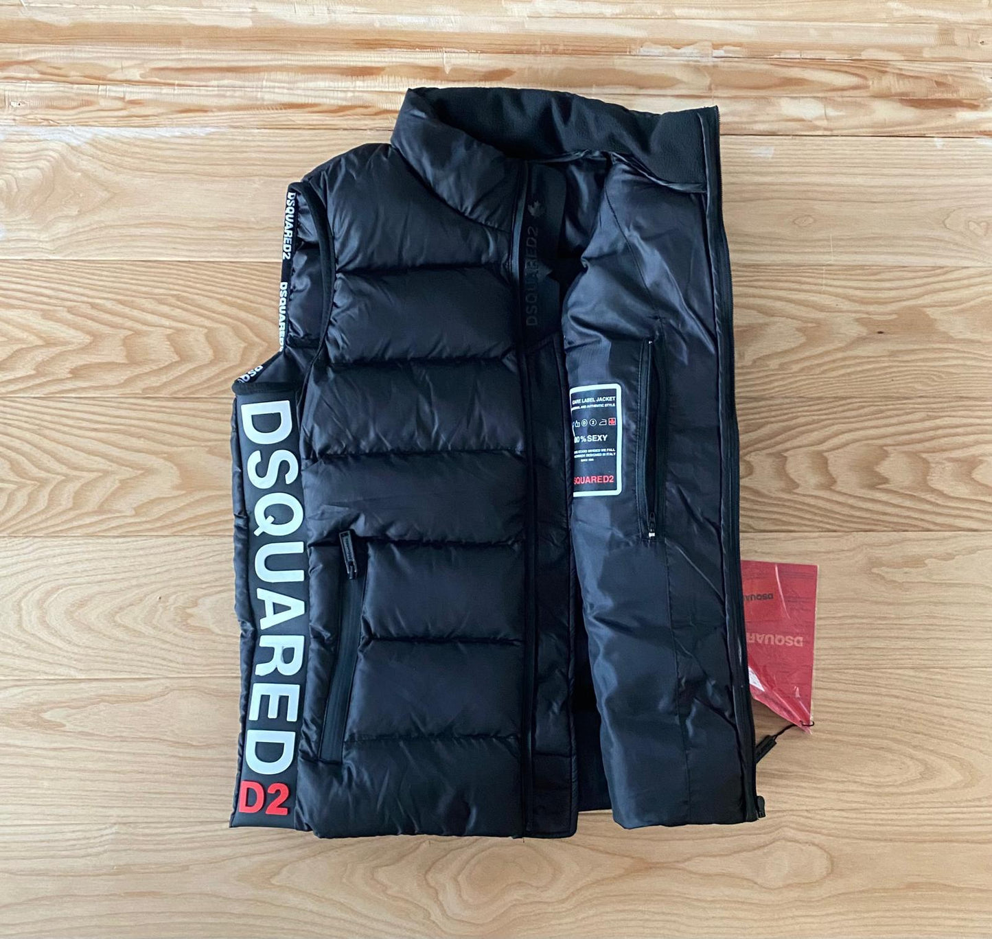 ЕЛЕК DSQUARED2