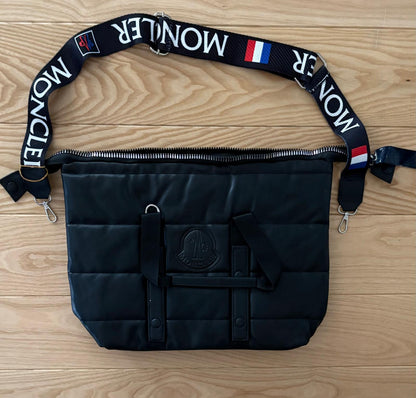 ДАМСКА ЧАНТА MONCLER