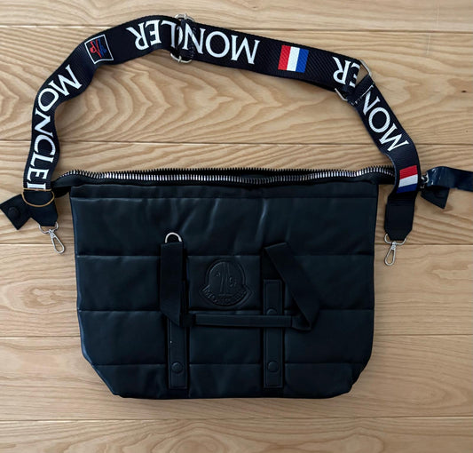 ДАМСКА ЧАНТА MONCLER