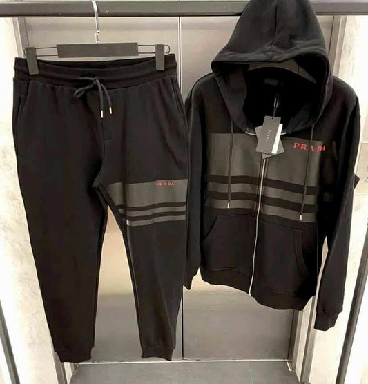 ЕКИП PRADA