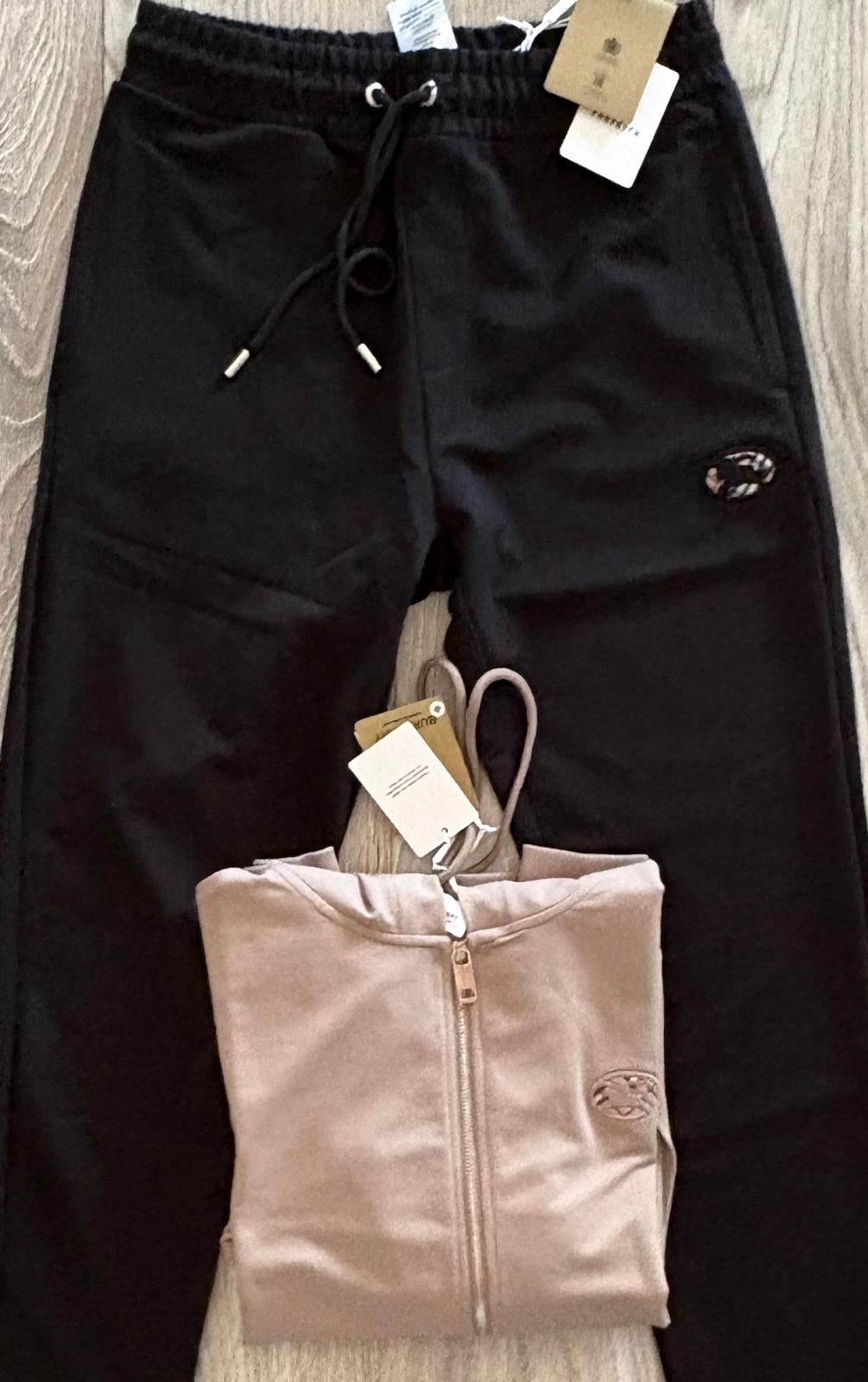 ЕКИП BURBERRY