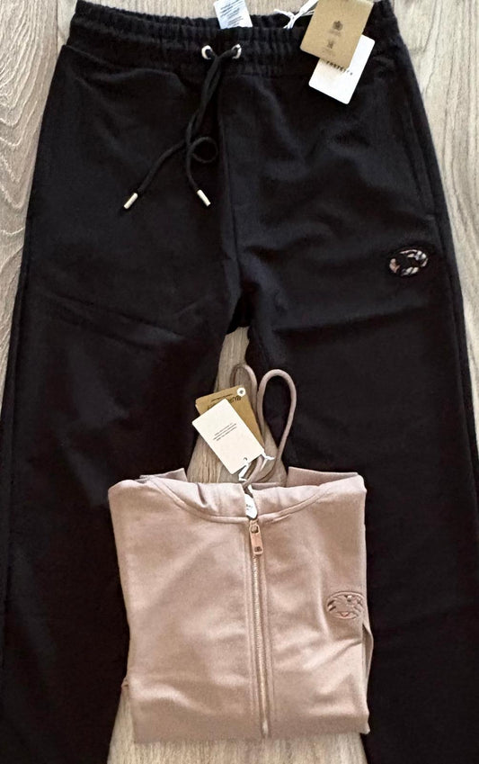 ЕКИП BURBERRY